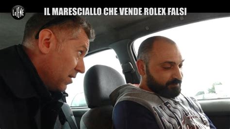 maresciallo vende rolex falsi le iene|Rolex falsi: quando il furbetto è un maresciallo della  .